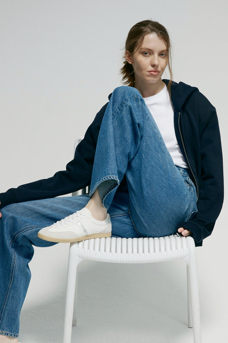 Hey Joanie Arc Jean HJ055 in denim, showcasing classic high-waisted fit and stylish stitching detail.
