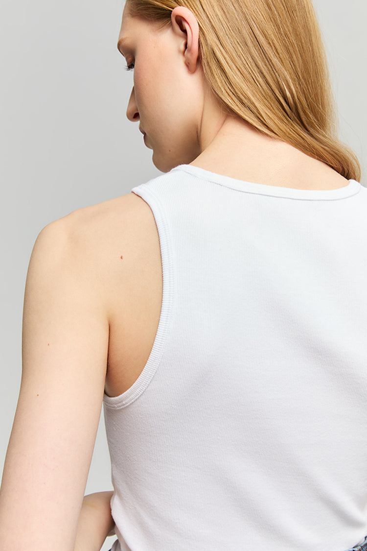 Hey Joanie Aero Tank HJ907 in soft pastel, featuring a sleeveless design and lightweight fabric for casual wear.