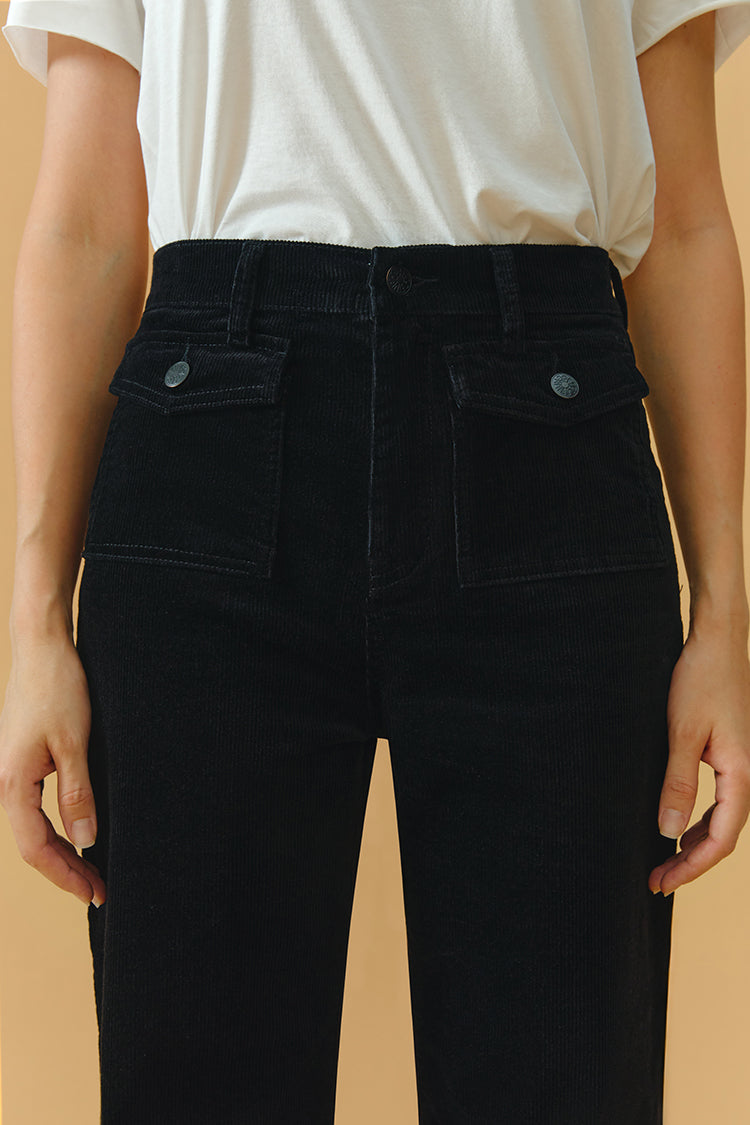 Hey Joanie 80's baggy corduroy pants in earthy brown with wide legs and high waist, styled with vintage-inspired details